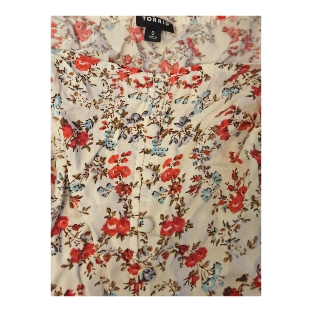 Torrid Floral Flutter‎ Sleeve Square Neck Button Front Blouse White Red Blue 0 L - Picture 4 of 6